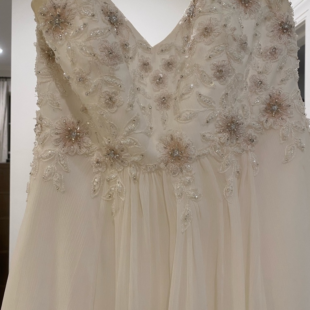 David’s bridal dress. Size 8! Runs a little small